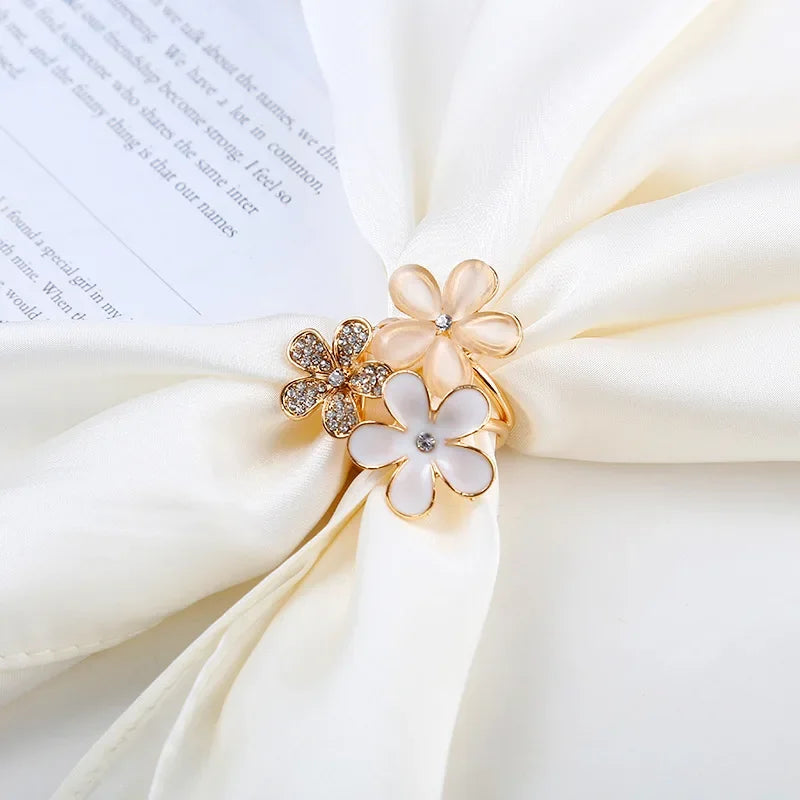 Romantic Rhinestone Flower Scarf Buckle Brooch Jewelry Enamel Crystal Flower Silk Scarf Clips for Women Versatile Accessories