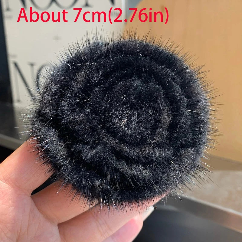 Women's Scarf Decorative Real Mink Fur Brooch Clothes Accessories High-end Flower Brooch Sweater Pin