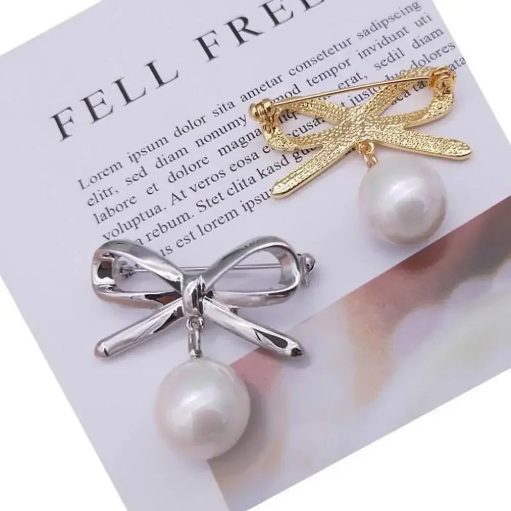 Women Elegant Fashion Simple Bow Brooches Bowknot Pin Pearl Pendant Safety Lapel Pins Wedding Jewelry Body Accessories Gift