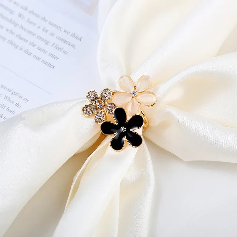 Romantic Rhinestone Flower Scarf Buckle Brooch Jewelry Enamel Crystal Flower Silk Scarf Clips for Women Versatile Accessories